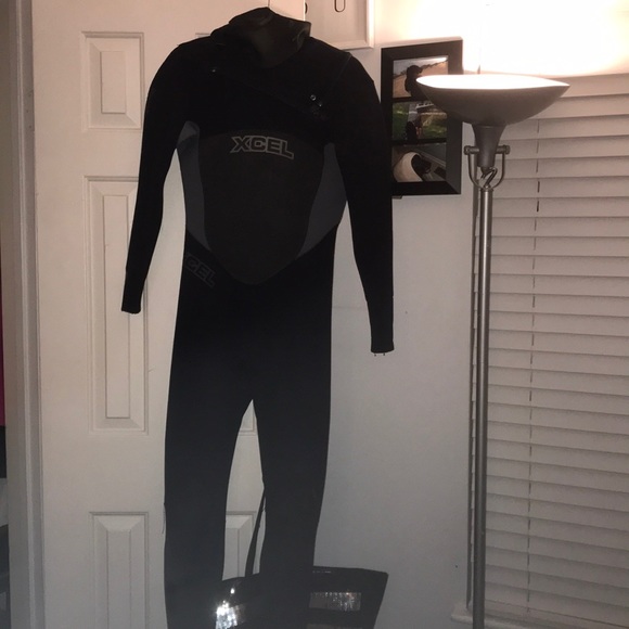 Black xcel wetsuit with a hood
